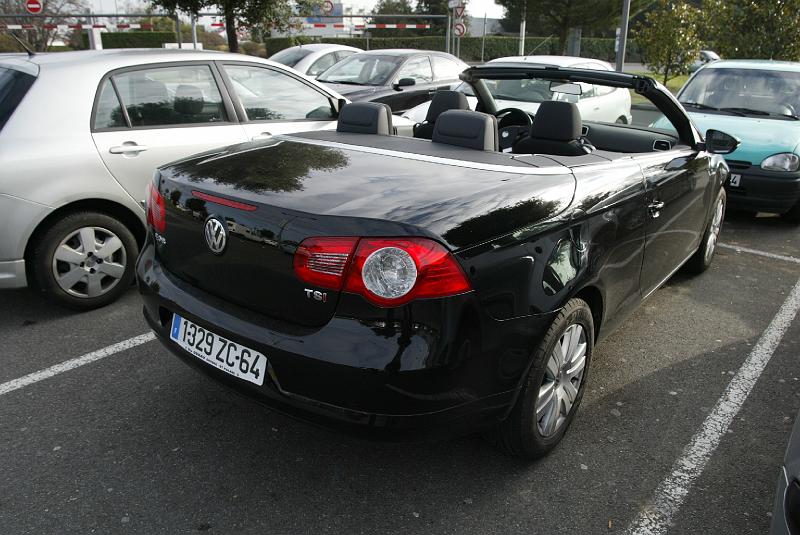 Volskwagen EOS01.JPG - On fini avec une moderne que j'ai eu le plaisir d'essayer, la Volkswagen EOS moteur 1.4 TSi